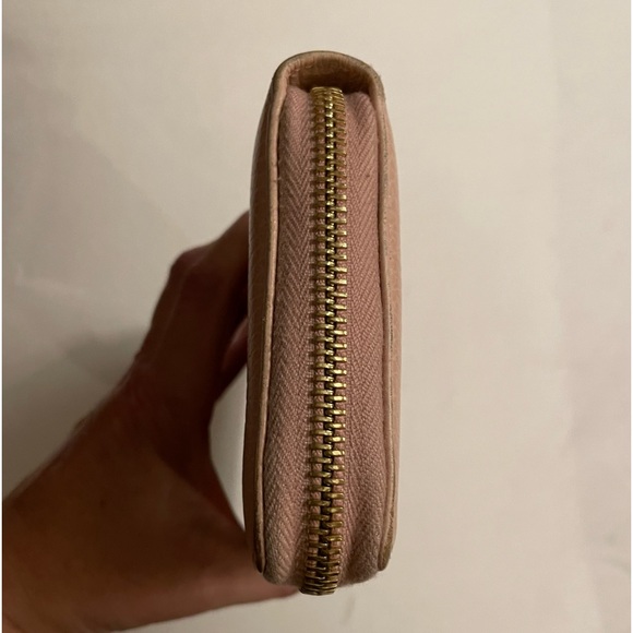 Authentic GG Gucci Marmont Long Zippy Wallet Light Pink Color With COA - Picture 11 of 15